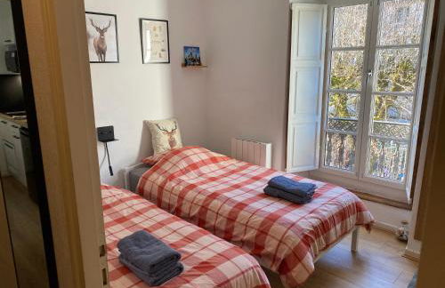 AU 47 ALLÉES D'ETIGNY - CENTRAL & STANDING - avec parking - Linge de lit et de toilette inclus - Foto 29