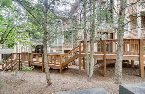 All-Season Fun! Wintergreen Resort Condo with Views - Foto 35