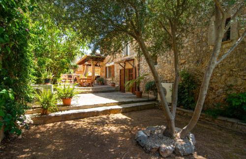 Fabulous Rural House with views to the mountains with swimming pool - Foto 12