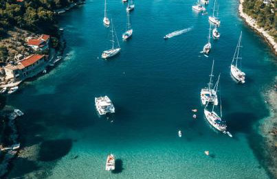 Apartments Karuza Center of old town Vis - Photo 16