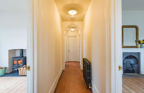 West Cottage by Bloom Stays - Photo 29