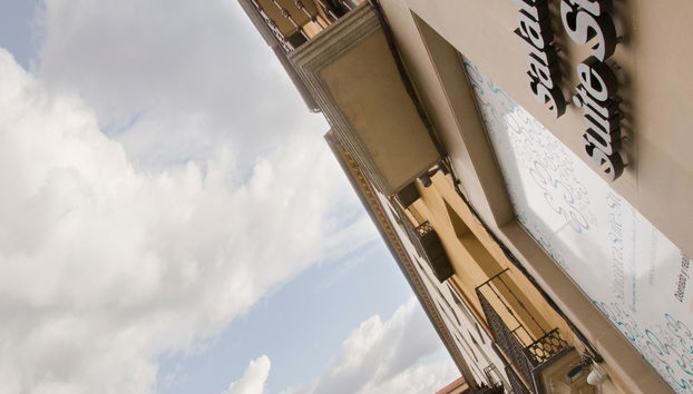 Salamanca Suite Studios - Photo 3