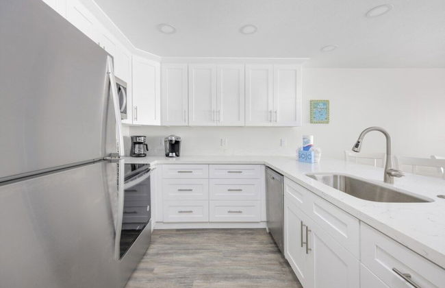 Pelicans Roost 304 2 Bedroom Condo by RedAwning - Photo 7