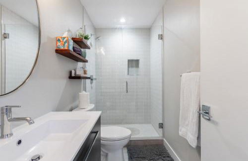 LuxuryDenver Studio w Hot Tub 2 Mi to Downtown - Foto 8