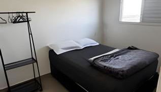 Apartamento completo, com vaga, varanda e piscina - Foto 3