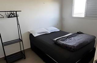 Apartamento completo, com vaga, varanda e piscina - Foto 3