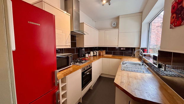 St Denys View With Free Parking - Foto 4, Habitación