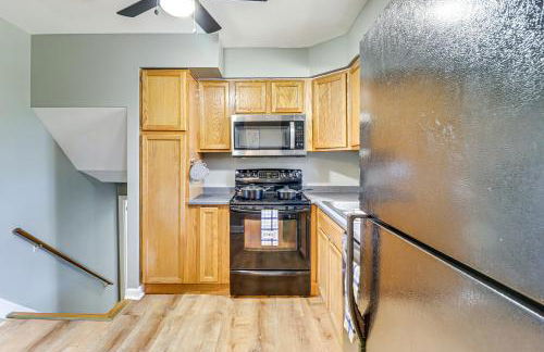 4 Mi to Northwest Stadium Inviting Home! - Foto 7