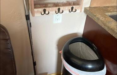 Charming Casita all too yourself near Midtown, Train and Freeway - Photo 27