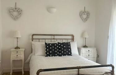 BROOK HOUSE 4a - Photo 35