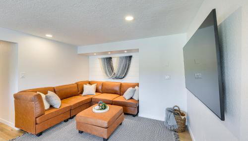 Waterfront Washington Getaway with Hot Tub and Deck! - Foto 4