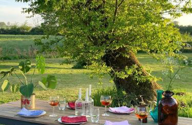 Farmhouse in Suffolk with wild swimming & hot tub - Photo 21