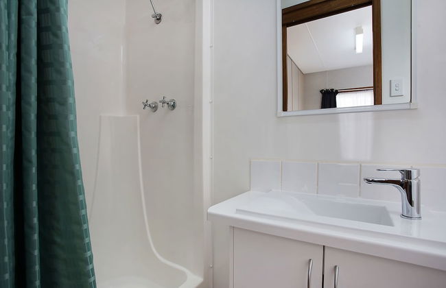 Lake Hamilton Motor Village & Caravan Park - Photo 27