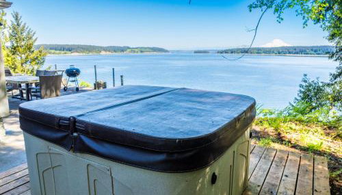 Oceanfront Retreat, Mount Rainier, King bed, Games - Foto 3