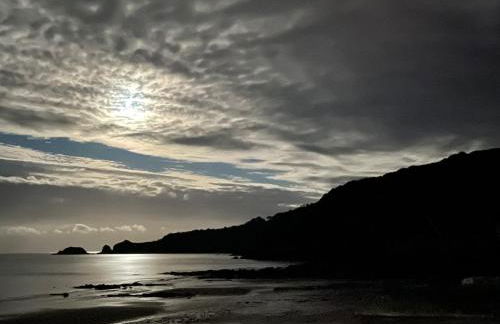 Your Saundersfoot getaway - relax explore and make memories at Berts Bungalow - Photo 23