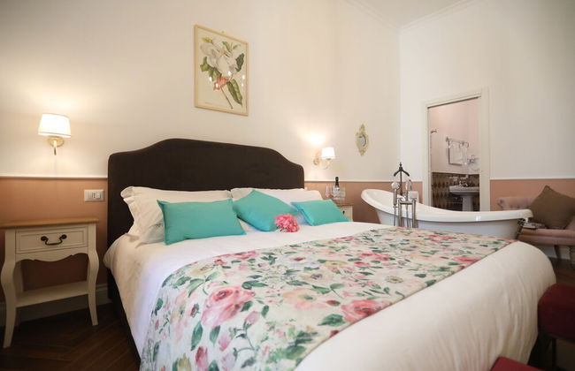 Macchiato Suites - Photo 12