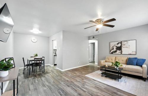 Comfortable 1BR Extended Stay I Onsite Parking - Foto 5