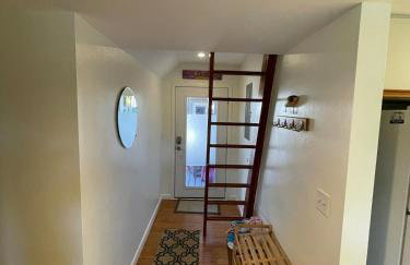 Remote Island Retreat with Private Ferry, Pool, Beach - Foto 45