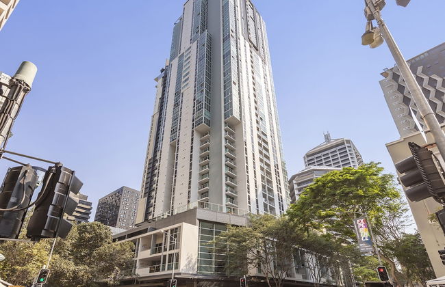 Oaks Brisbane Festival Suites - Photo 79