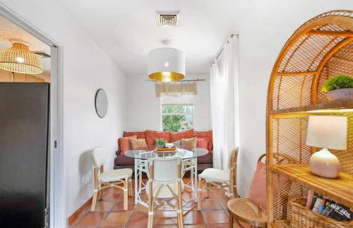 Pink House Prime Location Walk to Downtown Dogs OK - Foto 16