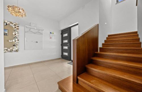 Villa Ula in Pula with heated pool, sauna & private tennis court - Photo 17