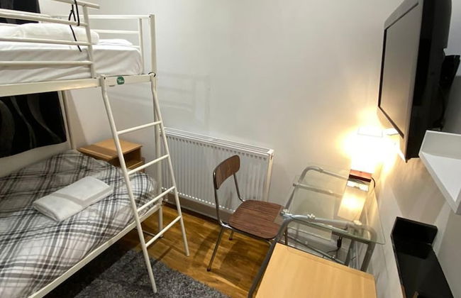 Charming 3-bed Apartment in London - Foto 16