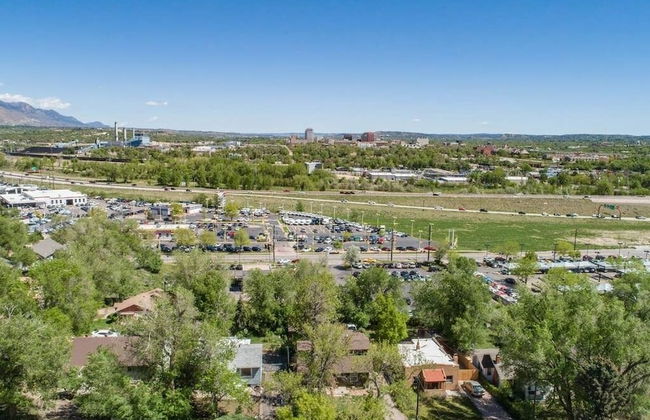 3brdowntownwalk to Everywhere & Bars W/fire pit - Foto 57