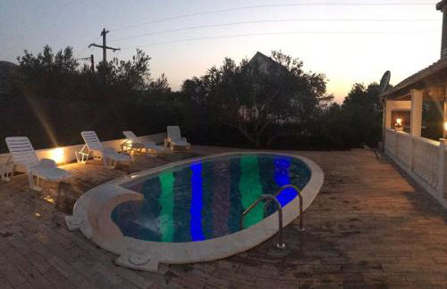 Family friendly house with a swimming pool Kostanje, Omis - 14176 - Photo 12