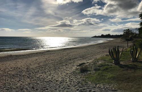 Marbella - Estepona beach frontline apartment - Photo 33