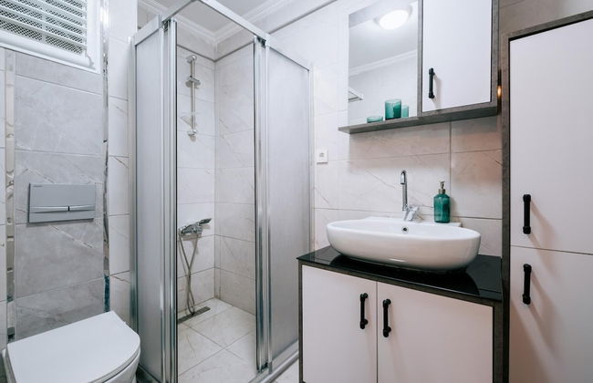 Charming Oasis w Balcony 5 min to Bull Statue - Foto 16