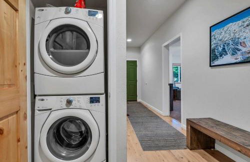 2BDR Condo - Three Minutes to Olympic Valley! - Foto 27