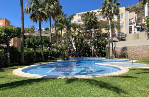 Sea-Breeze Apartment with Pool & Parking - Foto 14