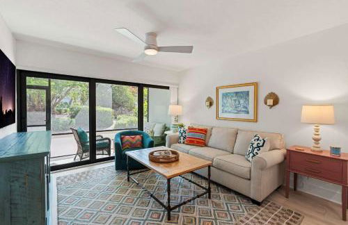 Exquisite Luxury First Floor Condo - Easy Walk to Amenities - Foto 15