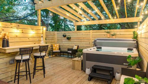 Hot Tub Fire Pit 4BR Oasis - Foto 1