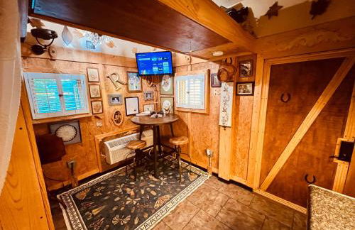 Tiny House, WIFI,Hot tub,Secluded - Foto 50