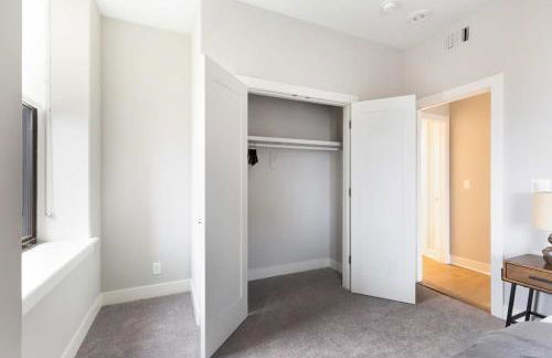 2B 2BA Distinguished Apartment Rooftop Pool & Gym - Foto 20