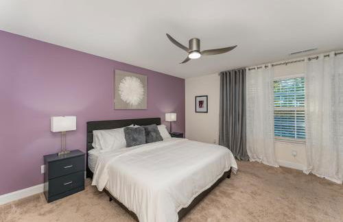 Stylish Getaway near Downtown Raleigh & Coastal Credit Music Park - Foto 10
