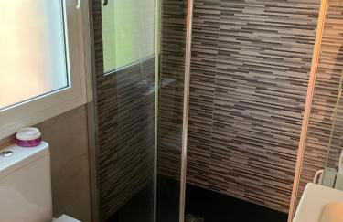 Costa Dorada Beach Villa with Shared Pool and Terrace - Foto 14