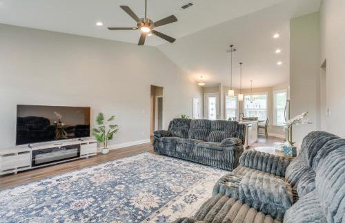 Modern Family Home w/ Spacious Yard in Milton - Foto 2