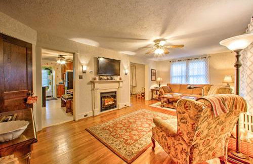 Whimsical Lancaster Home - 4 Mi to Sight and Sound - Foto 3