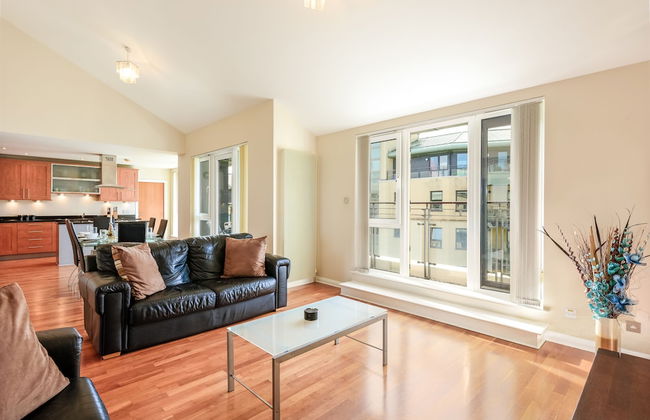 Britannia Penthouse - Foto 1