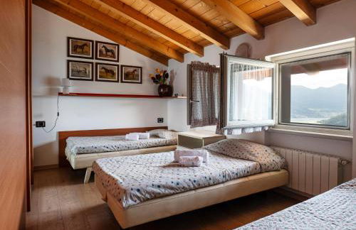 EnjoyIseoLake - La Villetta - Casa vacanze perfetta con giardino, vista lago e piscina - Photo 22