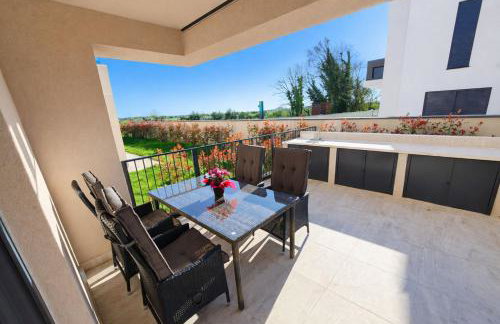 House with private jacuzzi near Umag - Photo 1