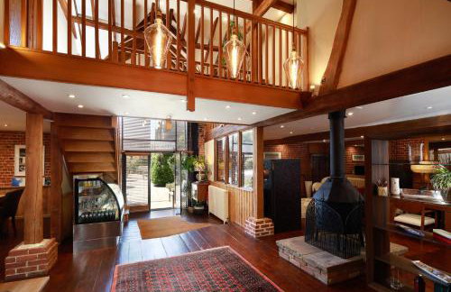 Tonge Barn - Photo 42