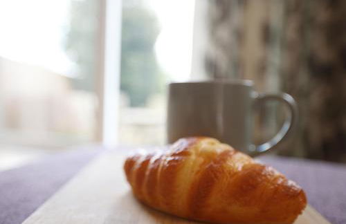 Mount Rd By N And N Stays Contractor Friendly 4 Bed House With Large Driveway, Bath - Photo 36