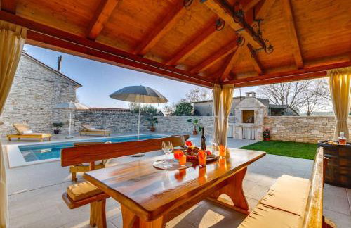 Villa NIMA - Holiday house with private pool - Foto 39