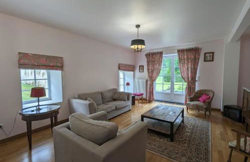 Maison de charme avec piscine couverte, vélos, barque et coin pêche, proche Châteauroux et George Sand - FR-1-591-168 - Foto 5