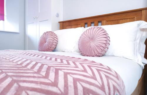 Station Cottage - Gorgeous property with breathtaking views of Neyland Waterway - Photo 12