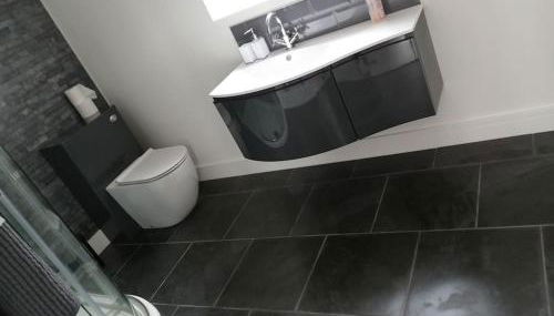 Self contained annexe - Photo 5