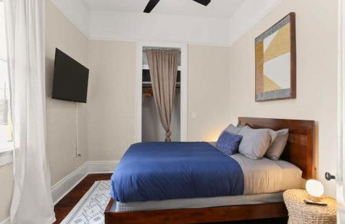 Marigny BD Surrounded by Music Food and Art - Foto 7